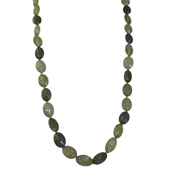Green Beaded Necklace - Picture 1 of 4